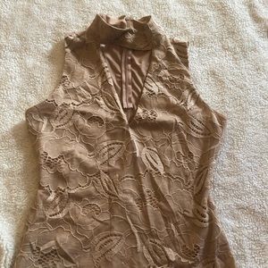 Guess Sleeveless lace V neck tank